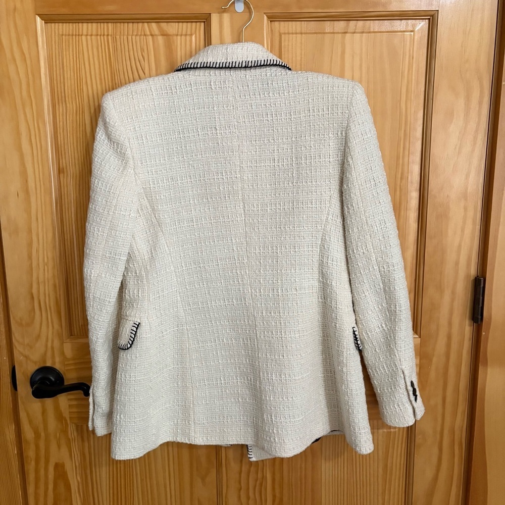 NWT…..ZARA Ecru Tweed and Black Topstitch Double Breasted Jacket - Picture 7 of 9